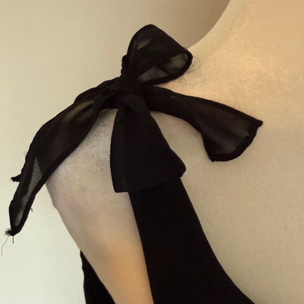 Y2K Vintage LBD Black floaty dress SZ 10 tiered bow straps dark feminine wedding - Picture 3 of 7